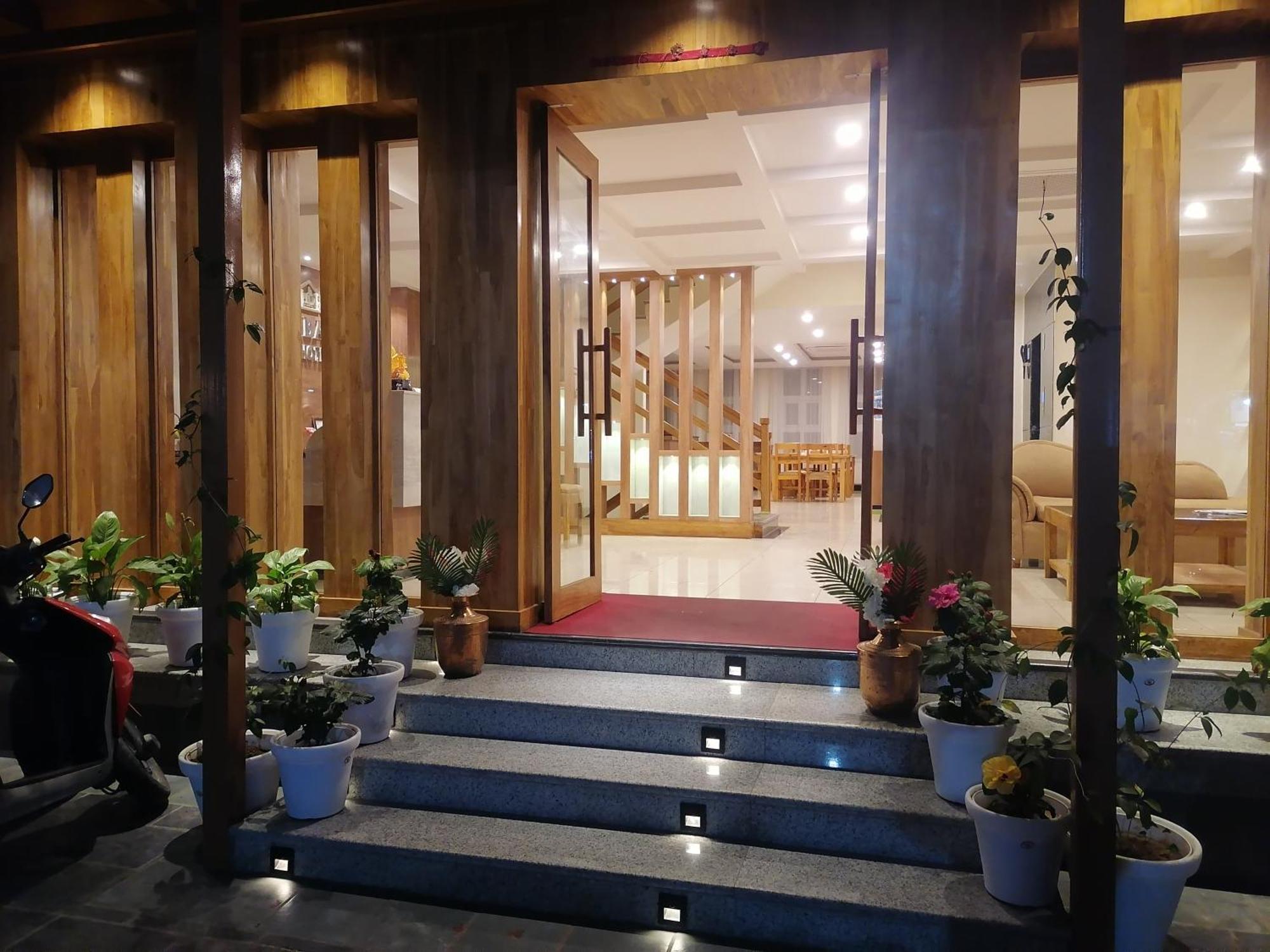 Urban Boutique Hotel Pokhara Exterior photo